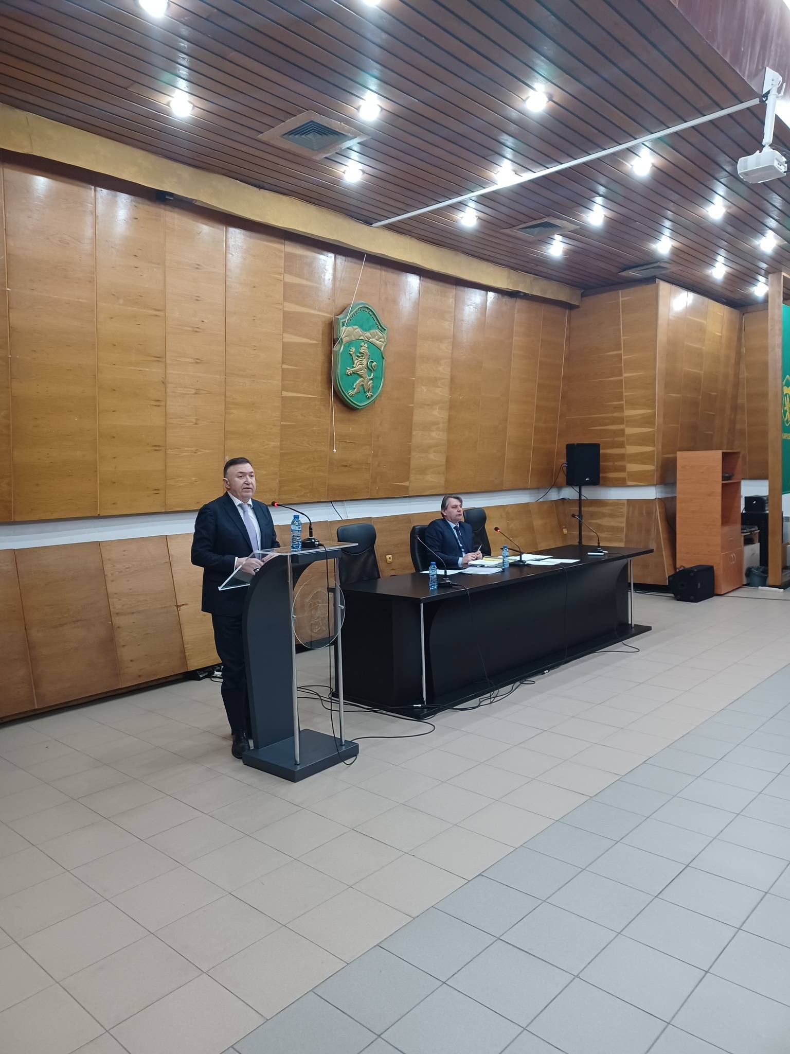  Д-р Емил Кабаиванов 